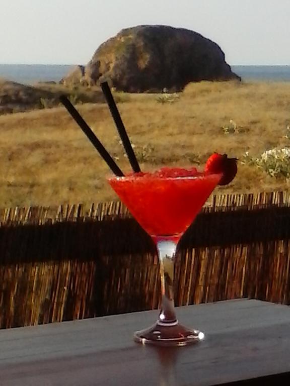 Hostal Restaurante Parajes Кастропол Екстериор снимка